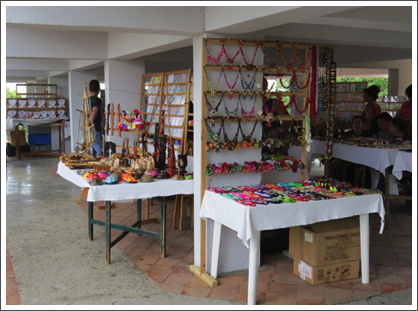 LAS TERRAZAS–Yes, the inevitable crafts display and salesroom
