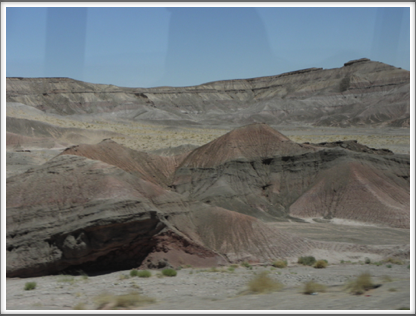 PAINTED DESERT: the colors are subtle and beautiful